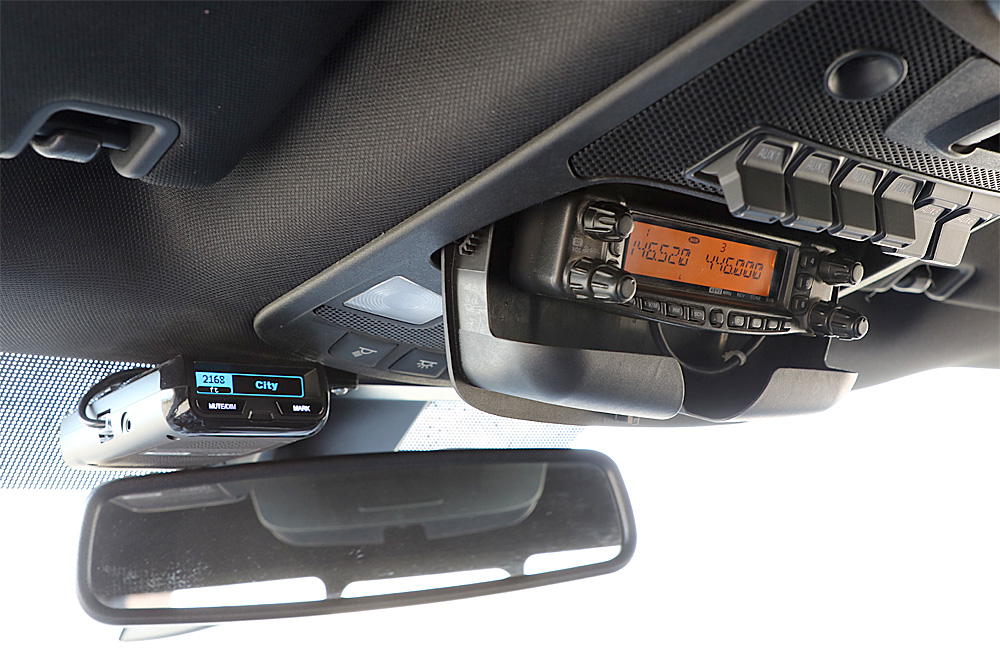 Truck_radios_12b.jpg